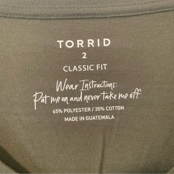 Green or White Torrid (Size 2) Classic Fit V-Neck Short Sleeve Tees - Picture 4 of 8